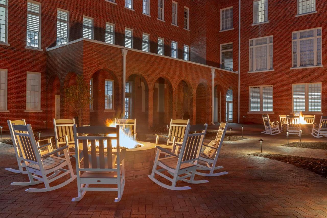 Inn At Blackstone Exterior foto